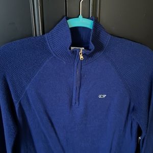Vineyard Vines Sweater size Small